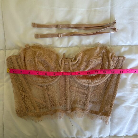 Windsor Women's Lace Appeal Scalloped Lace Bustier Natural Beige Size Small - Picture 7 of 10